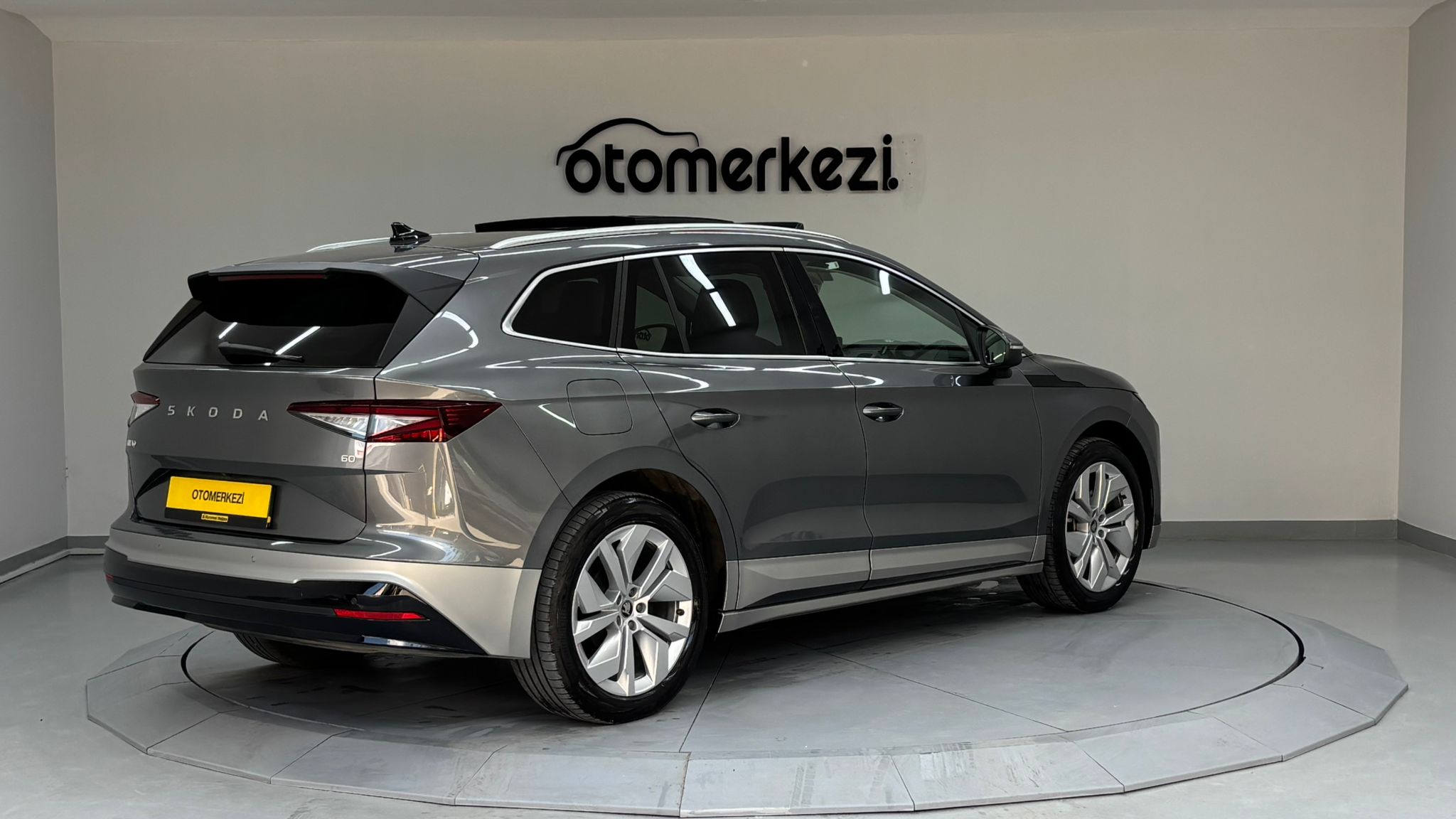 SKODA ENYAQ 5